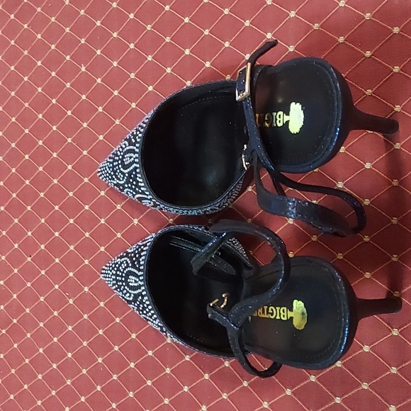 Sling Back Shoes - Picture 2 of 4